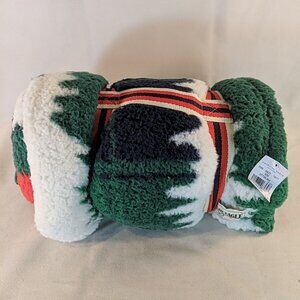 American Eagle Outfitters AEO Sherpa Fleece Blanket White Green Multicolor NEW